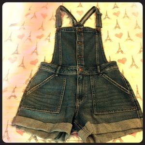 Holister short overalls